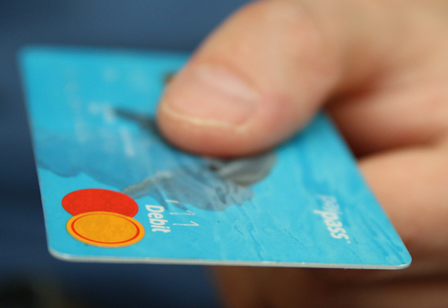 US Retail's recent rush to adopt contactless payments